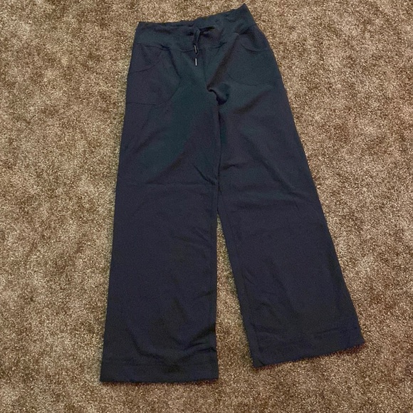 Yoga pants - Picture 1 of 2